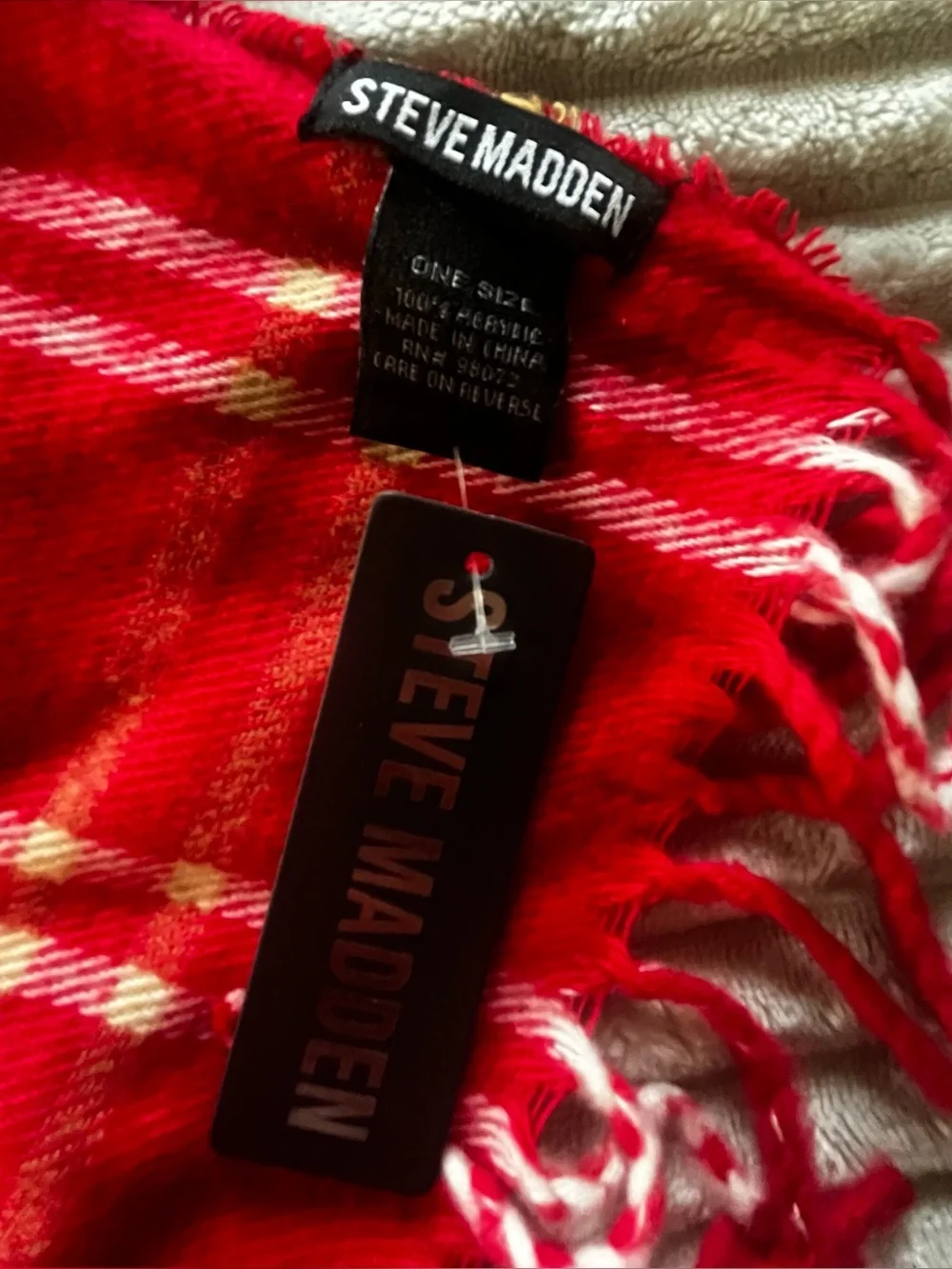 Steve Madden red plaid scarf ♡